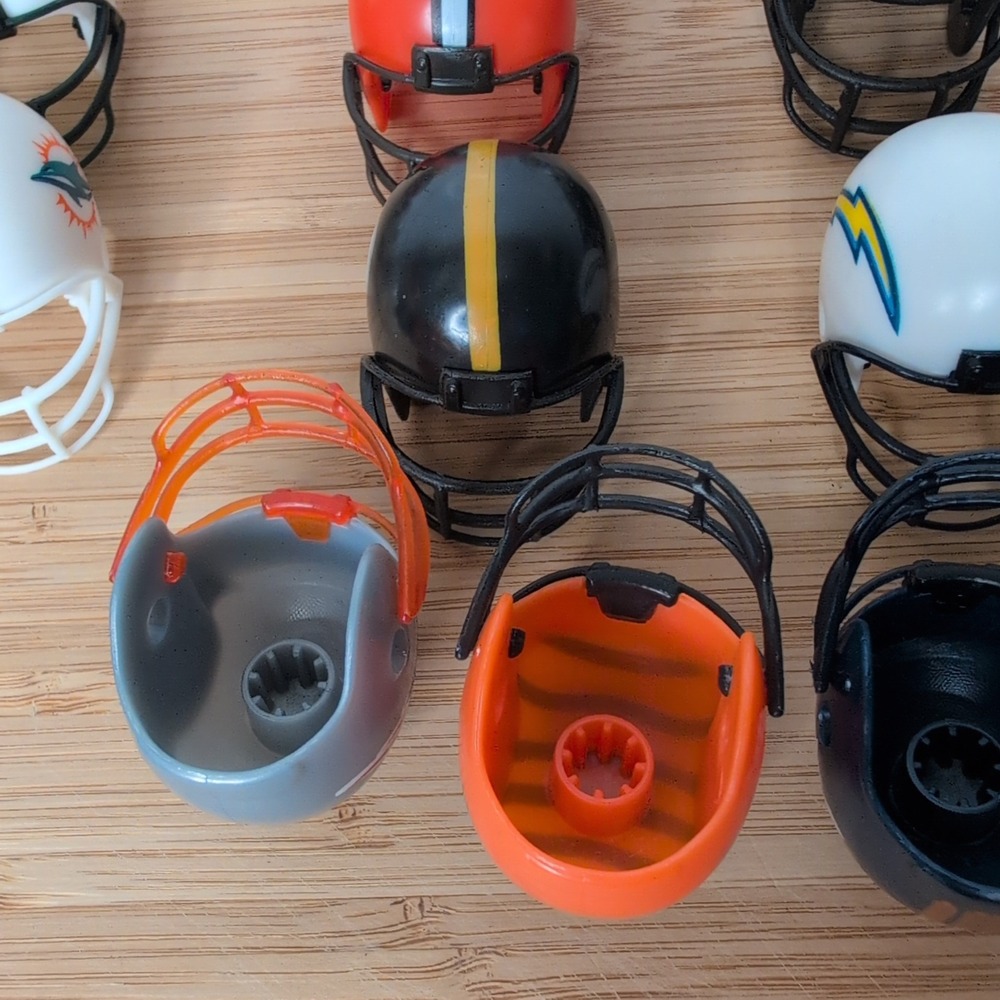 Lot of 30 NFL Mini Helmet Pencil Toppers A&A Global Gumball - Picture 4 of 16